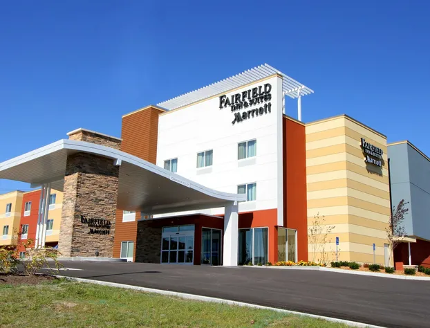 Fairfield Inn & Suites by Marriott London hotel detail image 2