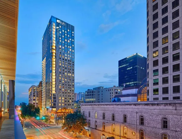 Element Austin Downtown hotel detail image 1
