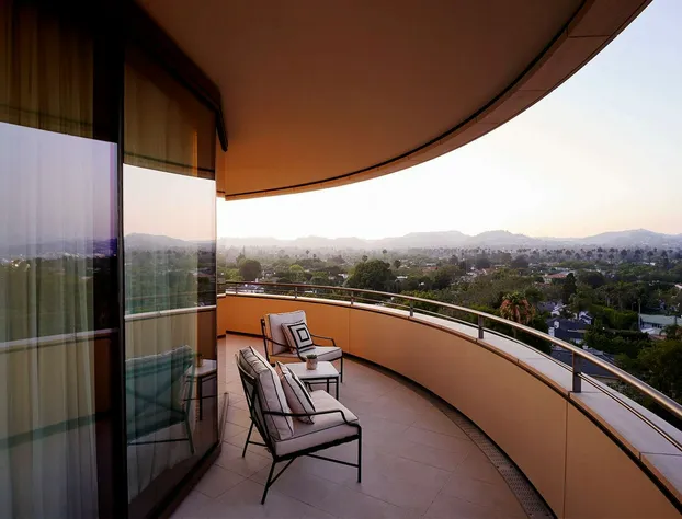 Waldorf Astoria Beverly Hills hotel detail image 2