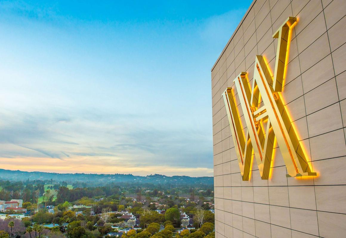 Waldorf Astoria Beverly Hills hotel hero