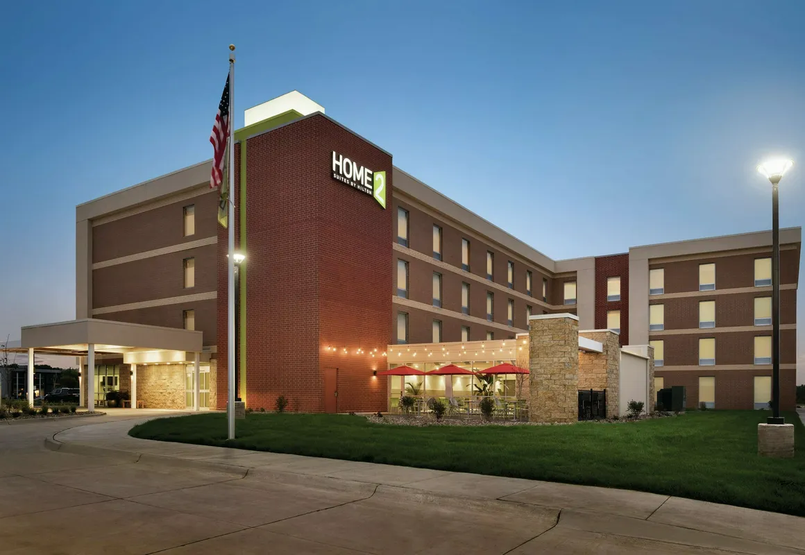 Home2 Suites Iowa City Coralville hotel hero