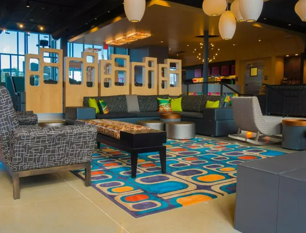 Aloft Corpus Christi hotel detail image 3