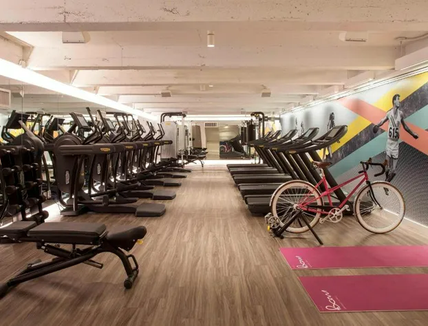 Moxy NYC Times Square hotel detail image 2