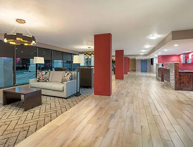 Ramada by Wyndham Texarkana hotel detail image 2