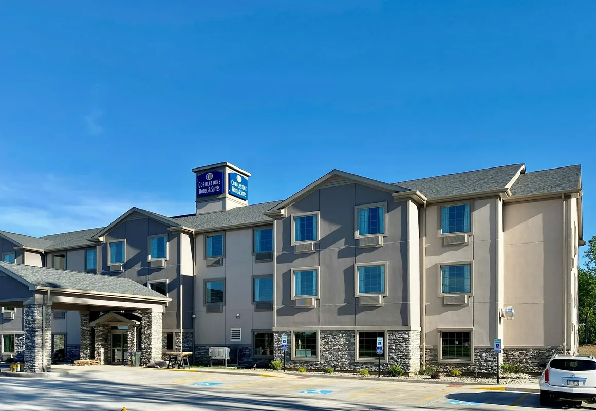 Cobblestone Hotel & Suites - Urbana hotel hero