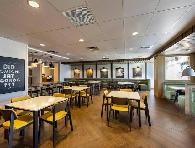 Fairfield Inn & Suites by Marriott Phoenix West/Tolleson hotel detail image 4