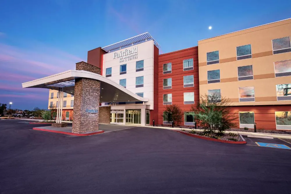 Fairfield Inn & Suites by Marriott Phoenix West/Tolleson hotel hero