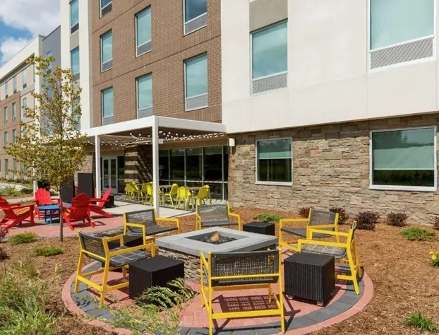 Home2 Suites by Hilton Appleton hotel detail image 2