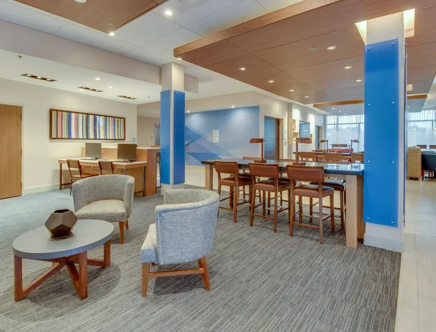 Holiday Inn Express & Suites Union City by IHG hotel detail image 4