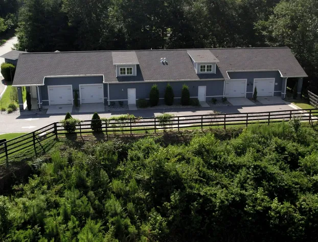 Belamere Swimming Pool Suites hotel detail image 1