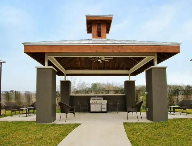 Home2 Suites by Hilton Beaumont hotel detail image 1