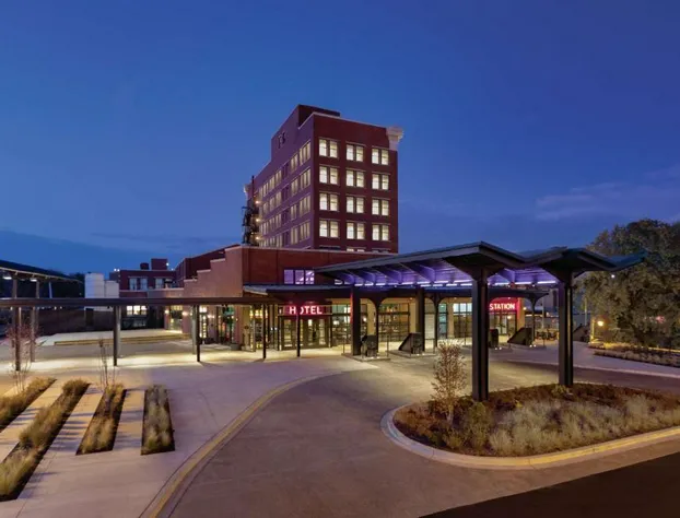 The Central Station Memphis, Curio Collection by Hilton hotel detail image 1