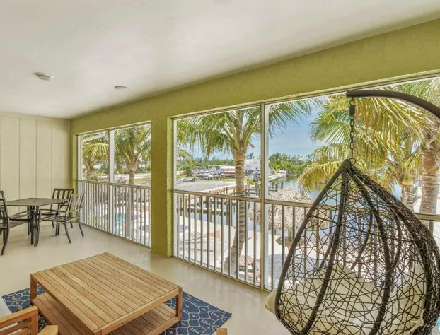 Off the Charts Inn & Out Island Resort hotel detail image 4