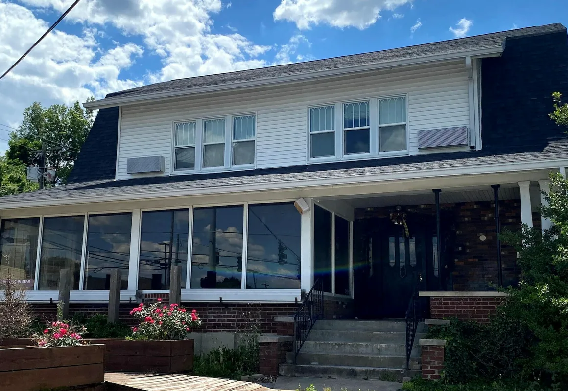 Twin Lakes Creamery, Grill & Inn hotel hero