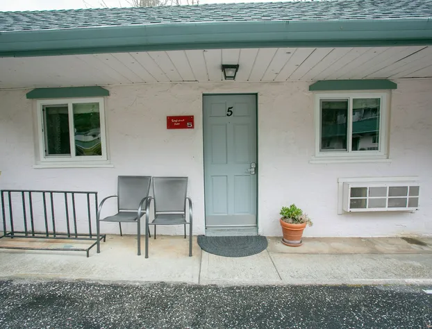 Outside Inn hotel detail image 3