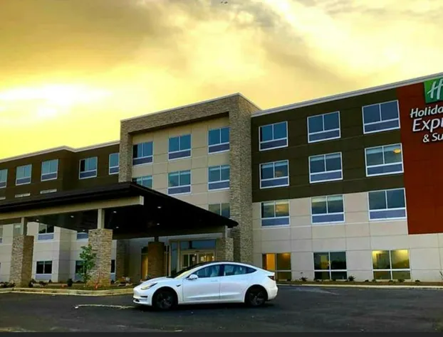 Holiday Inn Express & Suites Bardstown by IHG hotel detail image 4