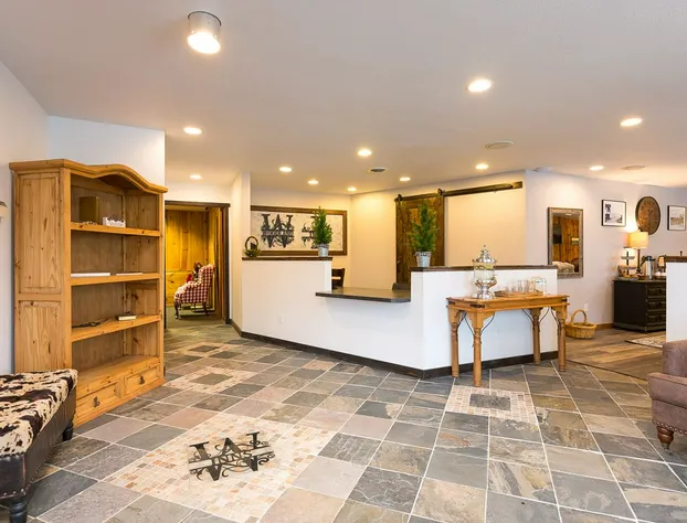 Woodland Inns hotel detail image 4