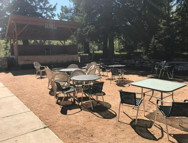 Arrowhead Mountain Lodge hotel detail image 4