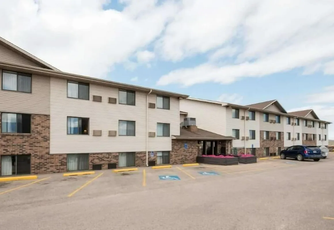 Super 8 by Wyndham Rapid City/Lacrosse St hotel hero