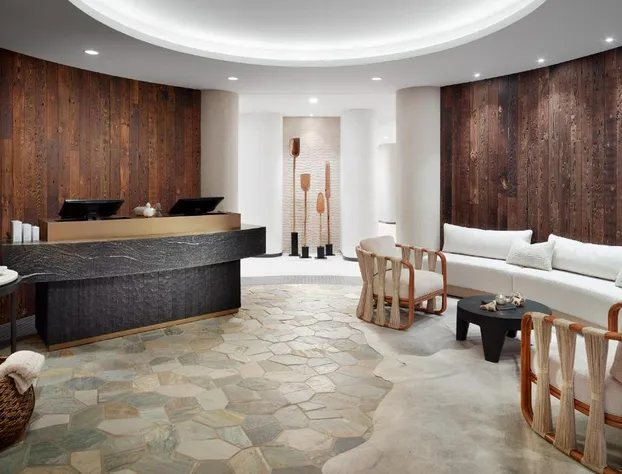 Omni Viking Lakes Hotel hotel detail image 1