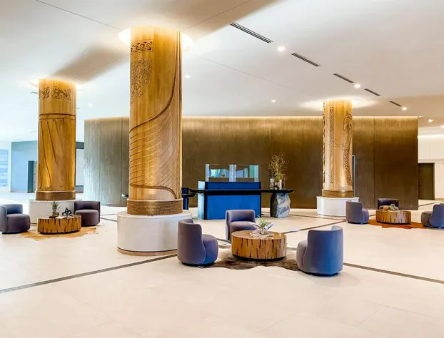 Omni Viking Lakes Hotel hotel detail image 2