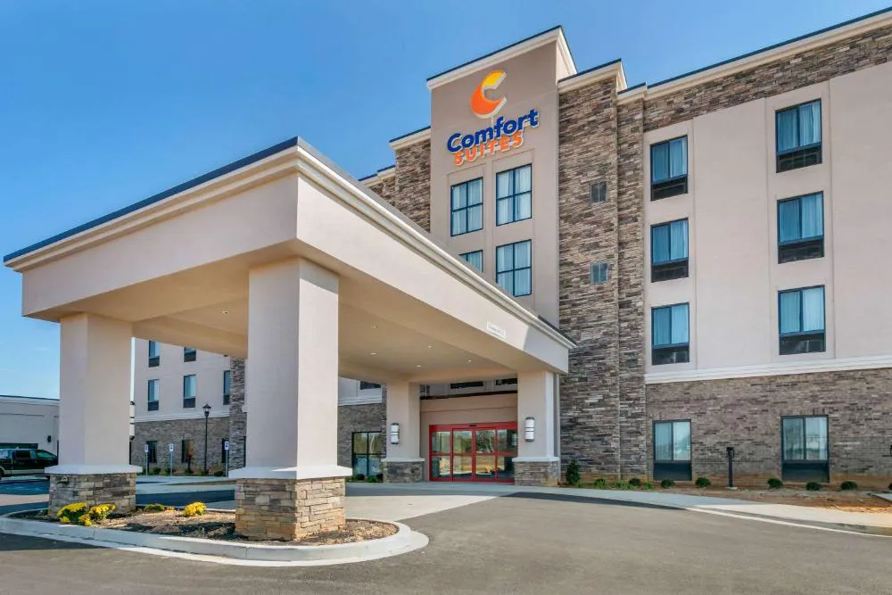 Comfort Suites North Tupelo hotel hero