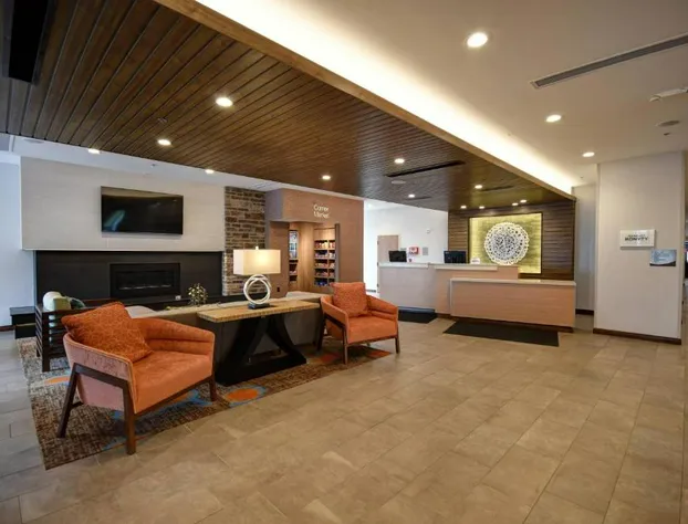 Fairfield Inn & Suites by Marriott Milwaukee North hotel detail image 1