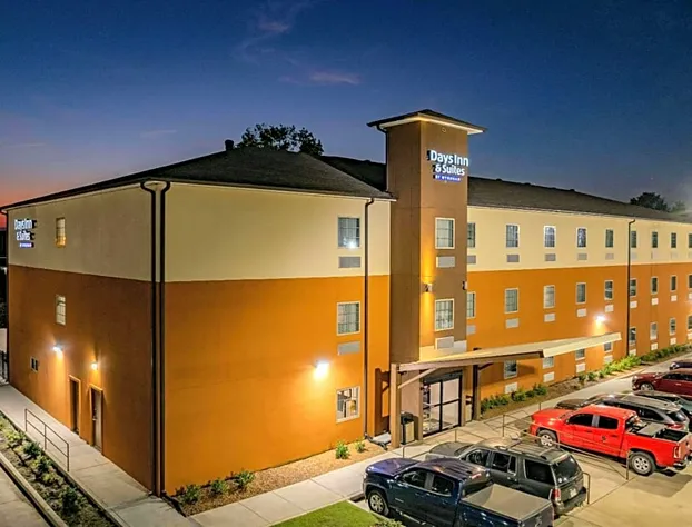 Days Inn & Suites by Wyndham Horn Lake/Memphis Graceland hotel detail image 1