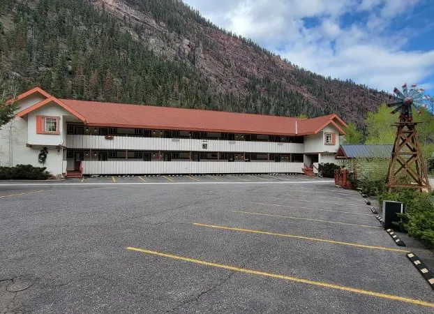 Hot Springs Inn hotel detail image 1