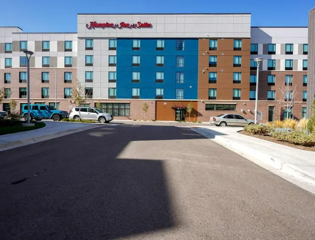 Hampton Inn & Suites Aurora South Denver hotel detail image 1