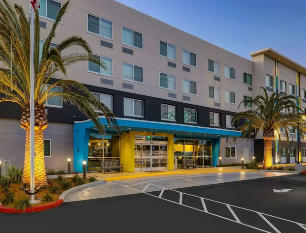 Tru By Hilton Lathrop, CA hotel detail image 1