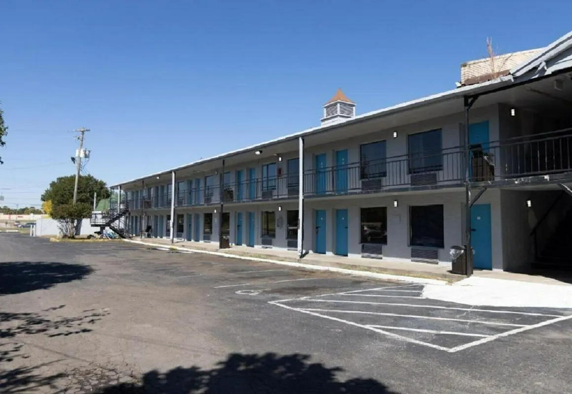 Extended Stay Memphis hotel hero