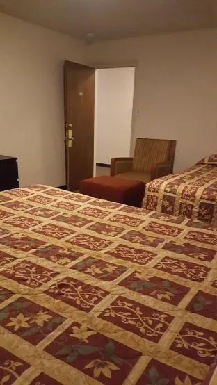 Midwest Country Inn hotel hero