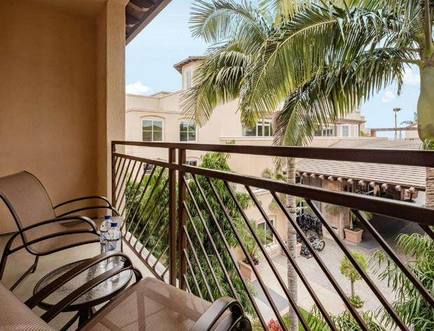 The Cassara Carlsbad, Tapestry Collection by Hilton hotel detail image 4