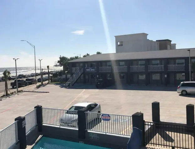 The Mariner hotel detail image 2