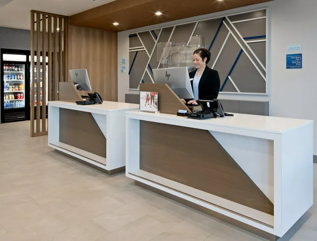 Holiday Inn Express & Suites Valencia - Santa Clarita by IHG hotel detail image 3