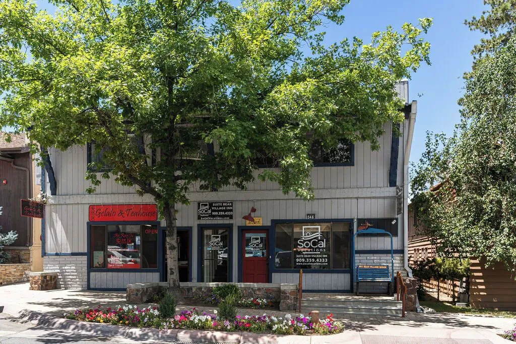 SoCal Vacations - Village Inn hotel hero