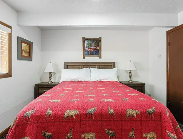 SoCal Vacations - Village Inn hotel detail image 3