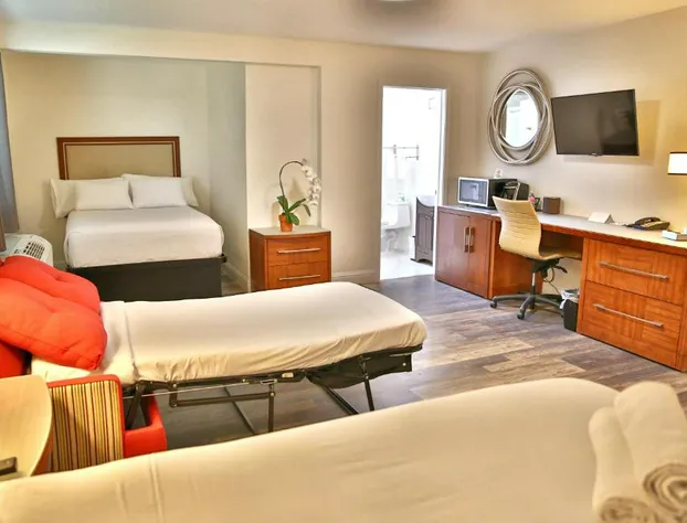 Travelodge by Wyndham Crescent City hotel detail image 1