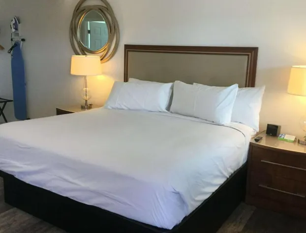 Travelodge by Wyndham Crescent City hotel detail image 4