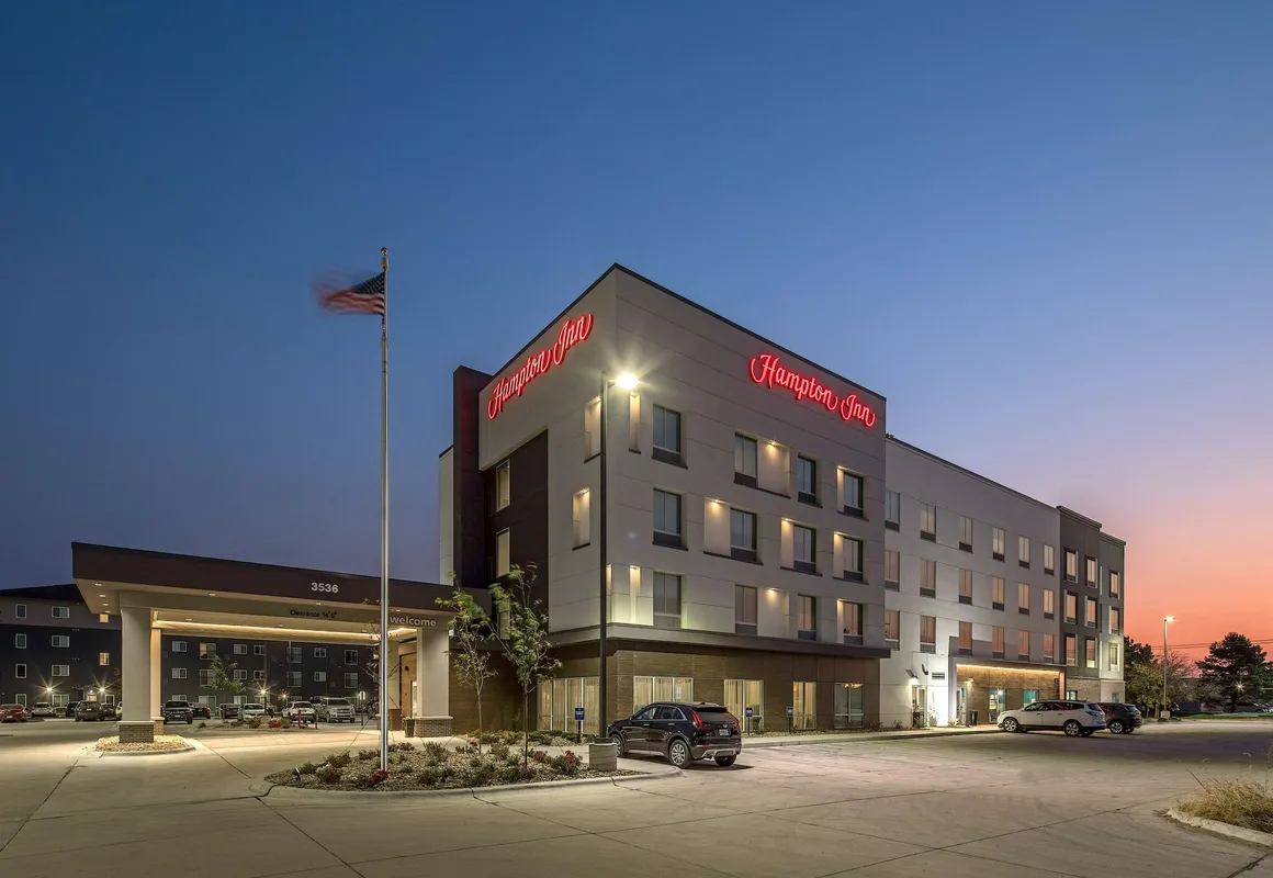 Hampton Inn Columbus NE hotel hero