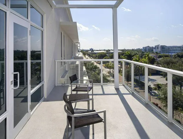 Courtyard by Marriott Delray Beach hotel detail image 3