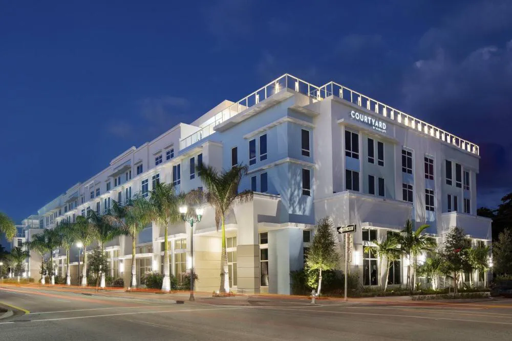Courtyard by Marriott Delray Beach hotel hero