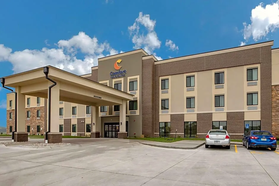Comfort Inn and Suites Ames near ISU Campus hotel hero