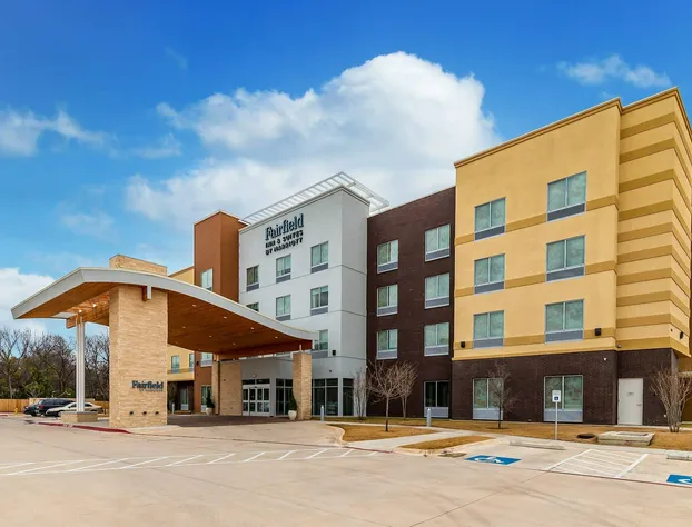 Fairfield Inn & Suites by Marriott Gainesville I-35 hotel detail image 1
