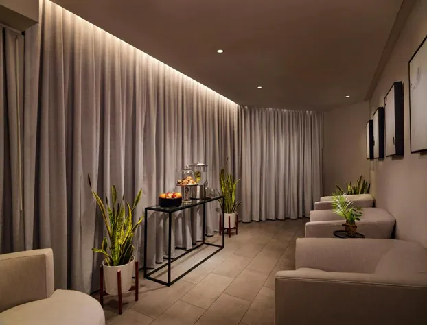 Wave Resort hotel detail image 4