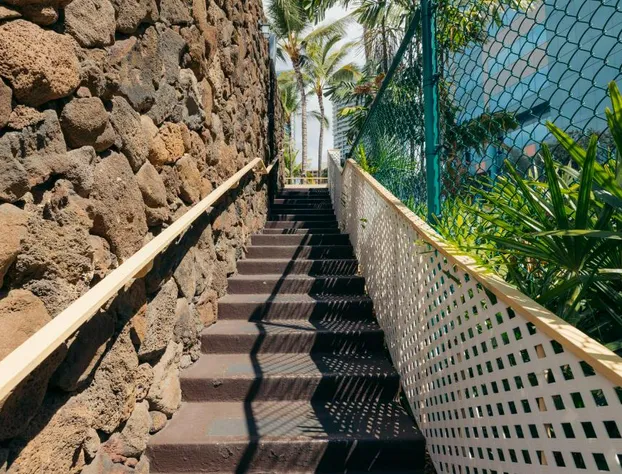 Waikiki Heritage Hotel hotel detail image 3