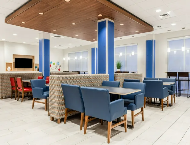 Holiday Inn Express & Suites Ottawa by IHG hotel detail image 4