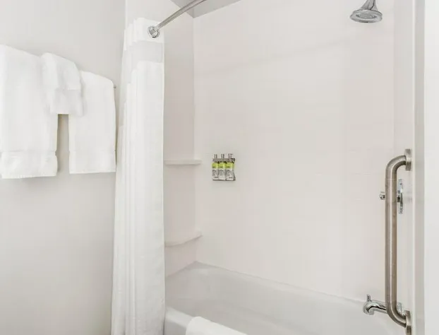 Holiday Inn Express & Suites Ottawa by IHG hotel detail image 4