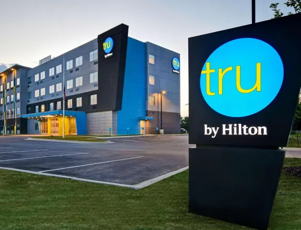 Tru by Hilton Auburn hotel detail image 1